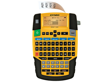 Fourniture de bureau : Imprimante étiquettes dymo rhino 4200 capacité mémoire 25 étiquettes ruban noir/blanc 18mm malette transport adaptateur